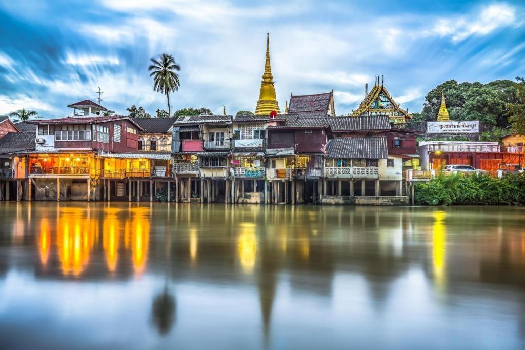 Bussarakam Place Hotel Chanthaburi Exteriör bild